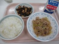 豚肉の生姜炒め　五目豆