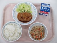 豆腐ハンバーグ　切干の煮物