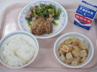 鶏のパン粉やき　いんげんソテー　高野の煮物