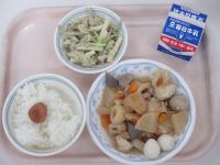 おでん風煮　ごぼうサラダ　梅干し