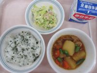 わかめご飯　肉じゃが　枝豆とツナのサラダ