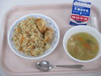 焼き飯　揚げぎょうざ　中華スープ