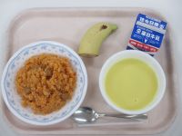ケチャップライス　コーンスープ　バナナ