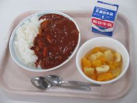 ハヤシライス　フルーツポンチ