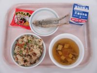 きんぴら寿司　ししゃもの唐揚げ　すまし汁　福豆