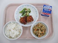 鶏肉のレモン揚げ　ツナ和え　とふの粉の煮物