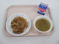 焼き肉丼　春雨スープ