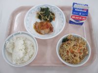 鶏肉のてりやき　ごま和え　切り干しの煮物