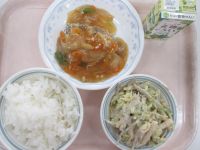 ぶりの野菜あんかけ　ごぼうサラダ