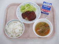 豆腐ハンバーグ　野菜スープ