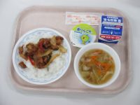 トリニータ丼　野菜スープ　青りんごゼリー