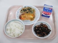 鮭のマヨネーズ焼き　ごま和え　ひじきの煮物