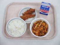 豚肉のケチャップ煮　ささみの天ぷら