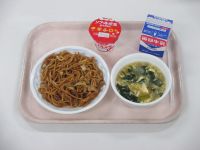 焼きそば　かきたま汁　ヨーグルト