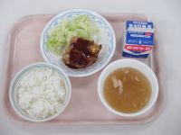 ミートローフ　ゆでキャベツ　オニオンスープ