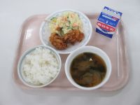 鶏肉のから揚げ　ポテトサラダ　みそ汁