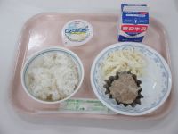 しらすご飯　ジャンボしゅうまい　大根サラダ　ホワイトミニー