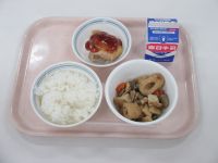 鶏の梅肉焼き　野菜の炊き合わせ