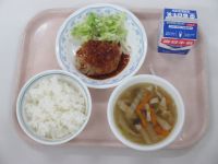 豆腐ハンバーグ　野菜スープ