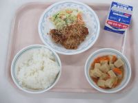 鶏肉のパン粉焼き　キャベツのサラダ　高野の煮物