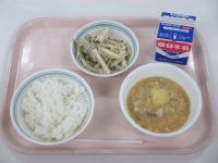 親子煮　ごぼうサラダ
