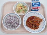 ゆかりご飯・魚の野菜あんかけ・ポテトサラダ