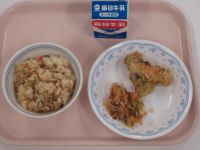 鳥ゴボウご飯・梅おかか和え・ちくわの磯辺揚げ