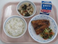 秋刀魚の蒲焼き・小松菜のごま和え・五目豆