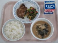 鶏肉のパン粉焼き・おかか和え・味噌汁