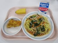 冷やし中華・ちくわの黄金揚げ・バナナ