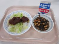 ソースかつ丼・大豆の煮物