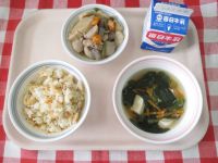 たきこみごはん・牛乳・筑前煮・豆腐のすまし汁