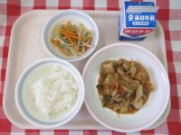 ごはん・牛乳・あつあげのいためもの・春雨サラダ
