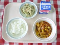 ごはん・牛乳・豚肉のケチャップ煮・ごぼうサラダ