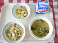 ごもくごはん・牛乳・高野の煮物・みそ汁