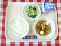 ごはん・牛乳・おでん風煮・ポパイサラダ・ふりかけ