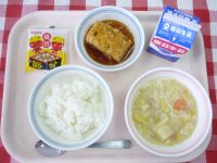 ごはん・牛乳・鶏つくねの照り焼き・白菜のクリーム煮