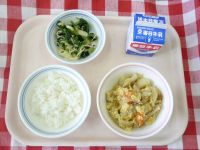 ごはん・牛乳・親子煮・青菜と白菜のごまあえ