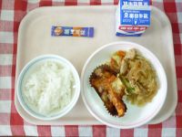 ごはん・牛乳・ポテトグラタン・はるさめのいためもの・ふりかけ