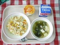 やきめし・牛乳・中華スープ・オレンジゼリー