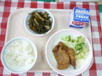 ごはん・牛乳・豚肉のしょうが焼き・野菜ソテー・そうめん汁