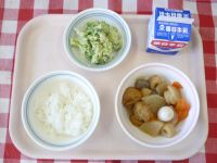 ごはん・牛乳・おでんふうに・ブロッコリーのカレーサラダ