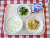 ごはん・牛乳・おやこに。青菜のごま和え
