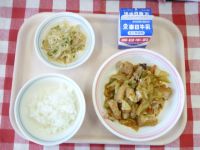 ごはん・牛乳・あつあげのいためもの・はるさめサラダ