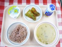 赤飯・ジョア・豚汁・ちくわのいそべあげ・青リンゴゼリー