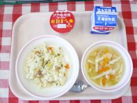 ウインナーピラフ・牛乳・野菜スープ・ヨーグルト
