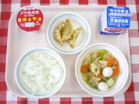 ごはん・牛乳・はっぽうさい・あげぎょうざ・ヨーグルト