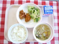 ごはん・牛乳・とりにくのレモンあげ・ブロッコリーサラダ・はるさめのスープ」