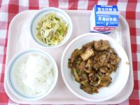 ごはん・牛乳・あつあげのみそいため・はるさめサラダ