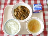 ごはん・牛乳・あつあげのいためもの・はるさめスープ